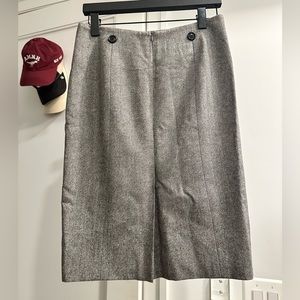 Grey pencil skirt